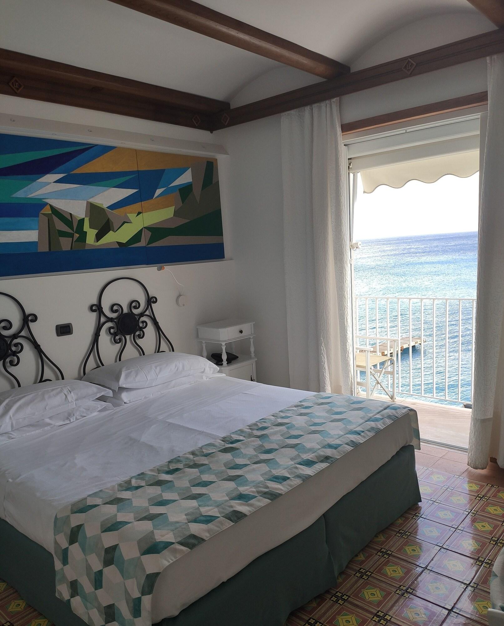 Taverna Del Capitano Marina del Cantone المظهر الخارجي الصورة