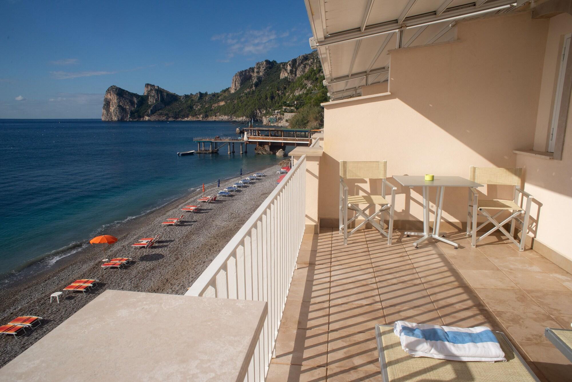 Taverna Del Capitano Marina del Cantone المظهر الخارجي الصورة