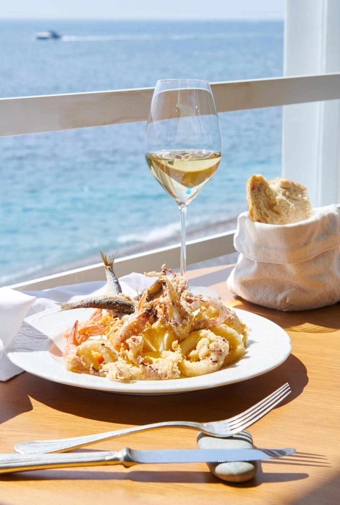 Taverna Del Capitano Marina del Cantone المظهر الخارجي الصورة