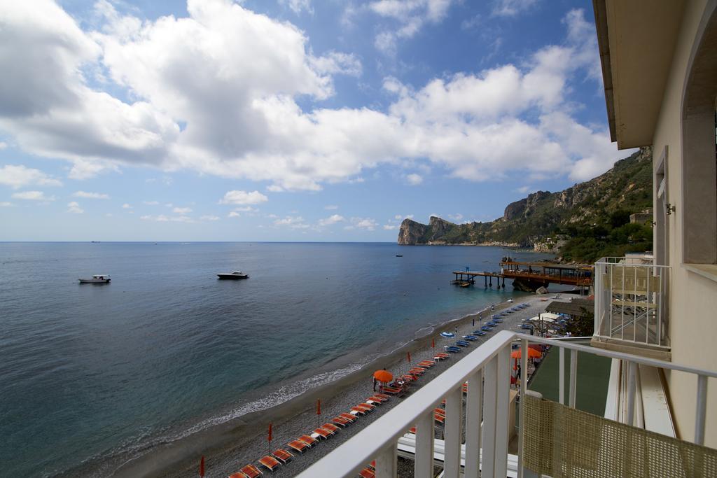 Taverna Del Capitano Marina del Cantone المظهر الخارجي الصورة
